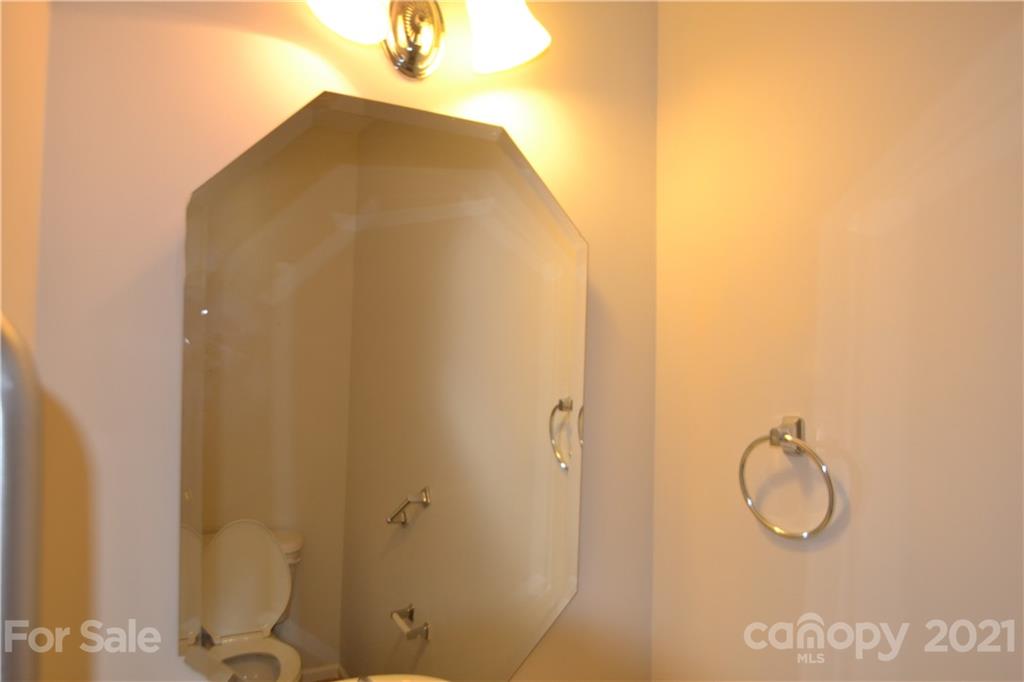 Property image 5 of 14316 Menifee Drive in Covington, Huntersville, NC 28078