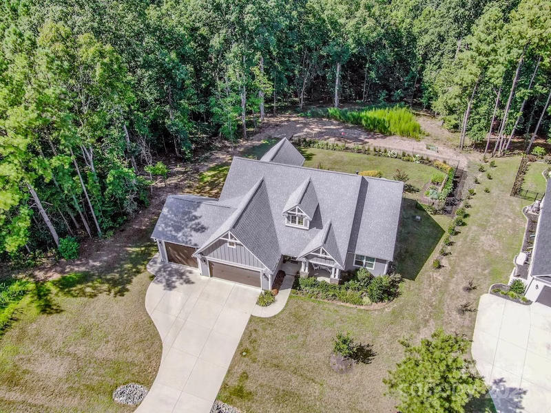 147 Powder Spring Drive