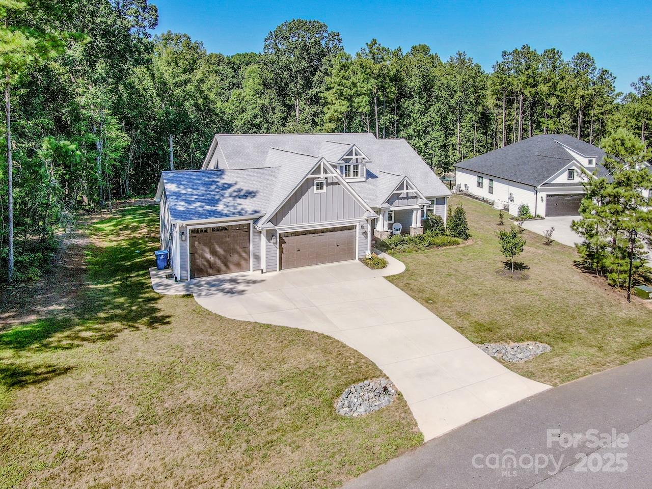 Property image 4 of 147 Powder Spring Drive in Powder Spring Creek, Statesville, NC 28677