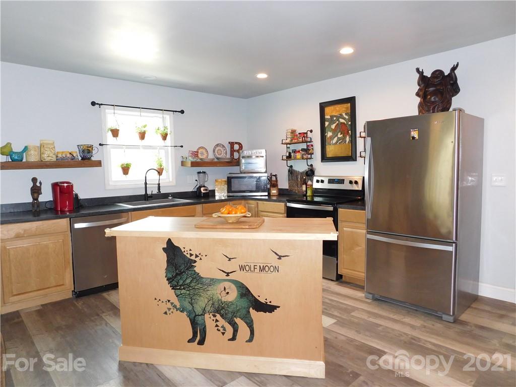 Property image 4 of 1925 Bear Paw None in River Run, Hickory, NC 28602