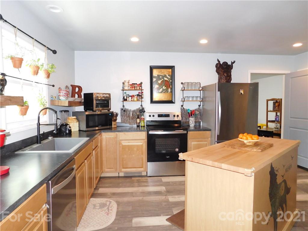 Property image 5 of 1925 Bear Paw None in River Run, Hickory, NC 28602