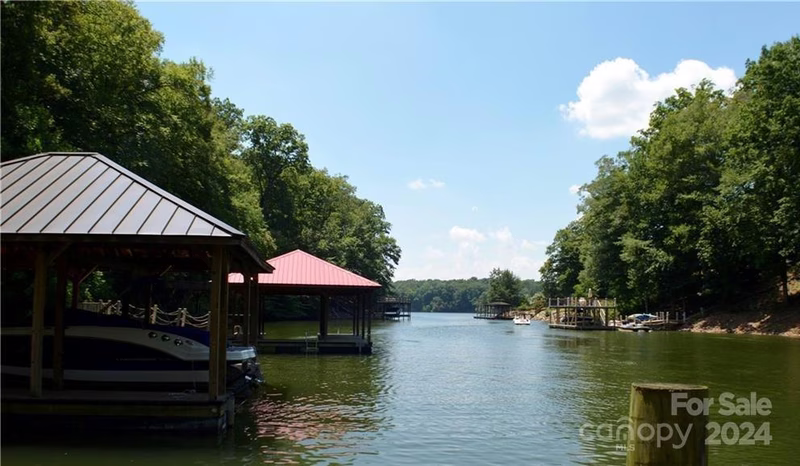 216 S Harbor Watch Drive