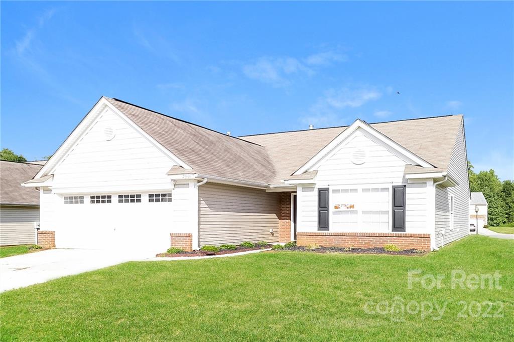 Property image 3 of 2501 Sweet Birch Court in Willow Creek, Gastonia, NC 28054