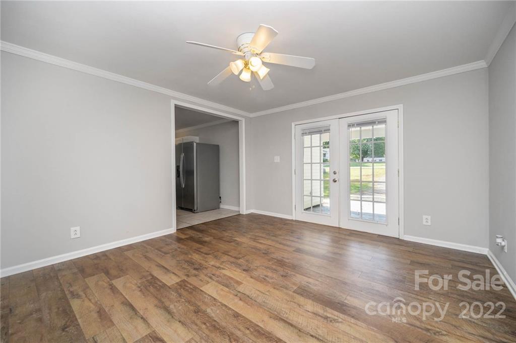 Property image 4 of 228 Mckendree Road in Brookridge Shores, Mooresville, NC 28117