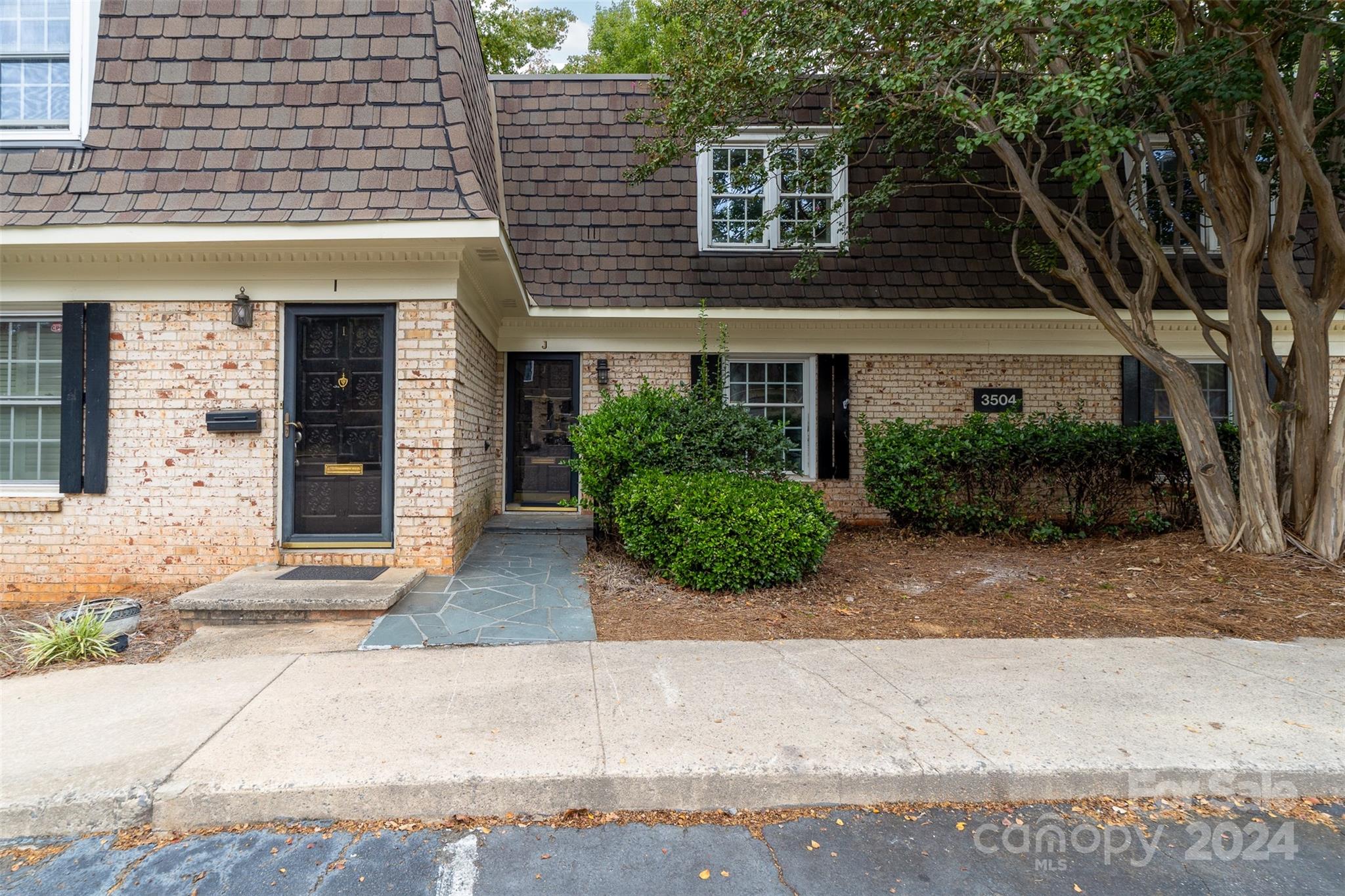 Property image 5 of 3504 Colony Road in Trianon, Charlotte, NC 28211