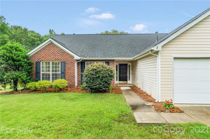 Property image 4 at 3201 Leicester Drive, Matthews, NC 28104