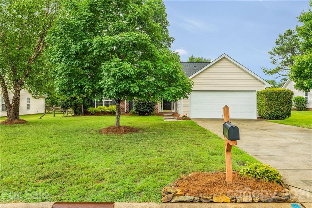 Property image 3 of 3201 Leicester Drive in Buckingham, Matthews, NC 28104