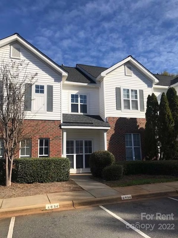 6434 Mallard View Lane