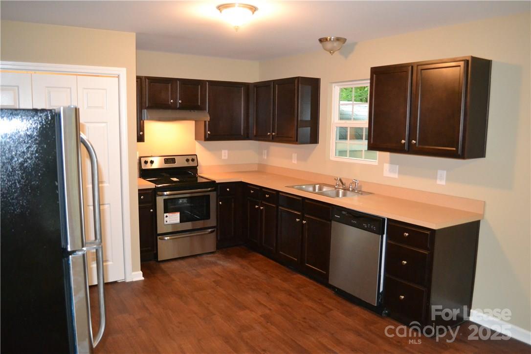 Property image 3 of 2919 Archdale Drive in Spring Valley, Charlotte, NC 28210