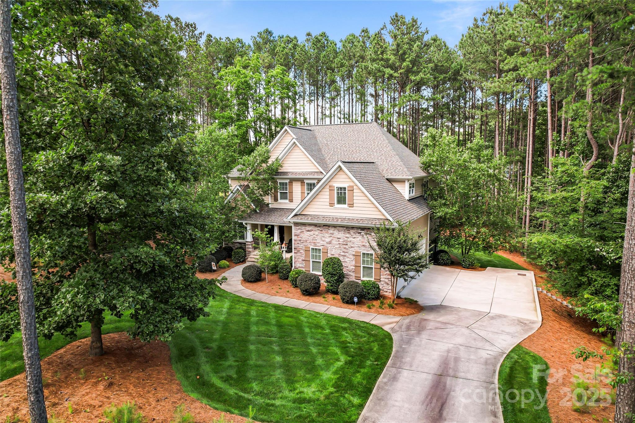 Property image 2 of 109 Trent Pines Drive in Woodleaf, Mooresville, NC 28117