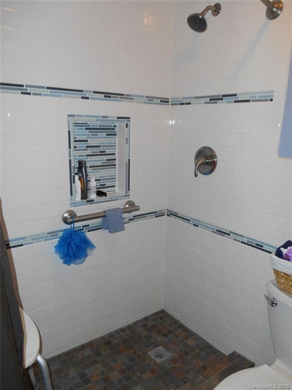 Property image 4 of 625 Lenhaven Street in Brafford Farms, Concord, NC 28025