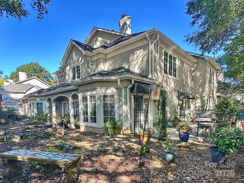 3404 Royal Crest Drive
