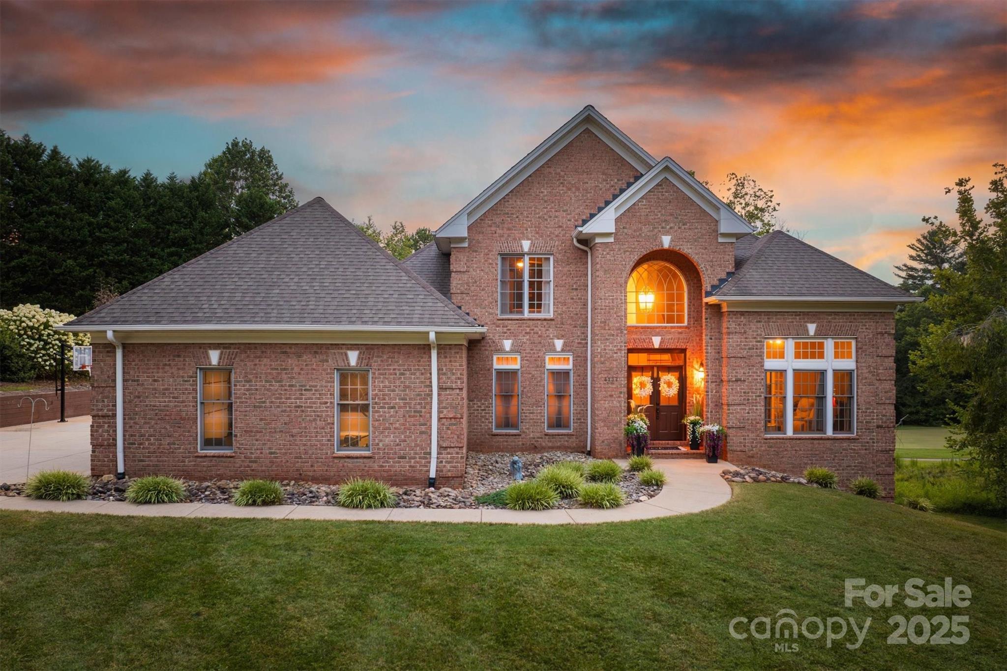 Property image 3 of 4137 Pinecrest Drive in Catawba Springs, Hickory, NC 28601
