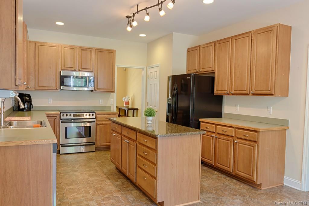 Property image 4 of 6312 Hastings Road in Valley Farms, Waxhaw, NC 28173