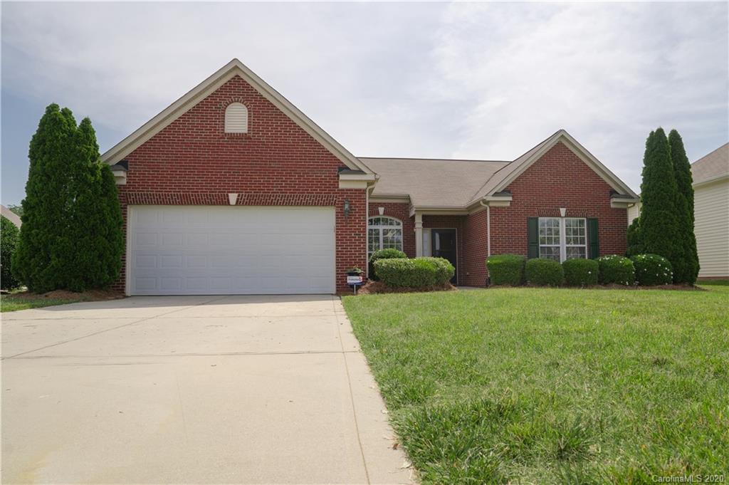 Property image 3 of 106 Woodside Place in Villas of Sun Valley, Monroe, NC 28110