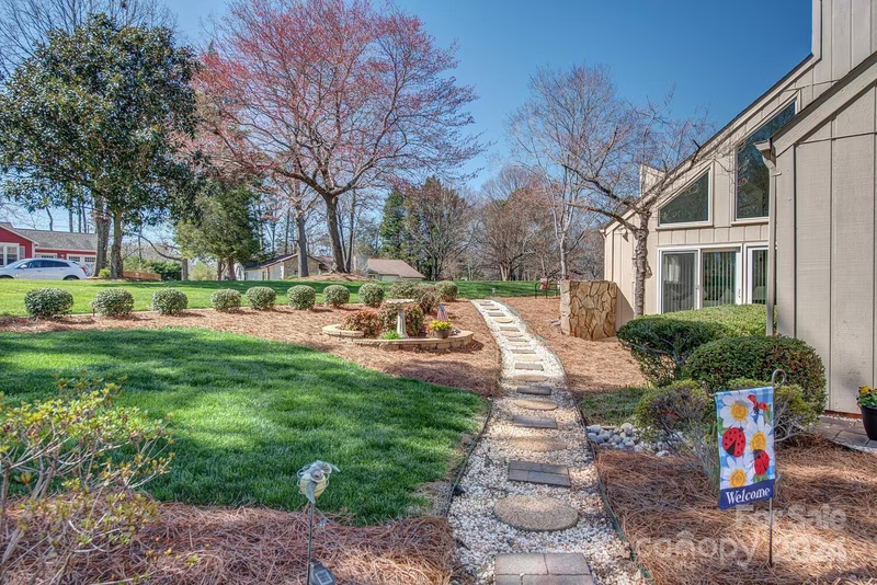 Property image 3 at 3008 Southampton Circle, Gastonia, NC 28056