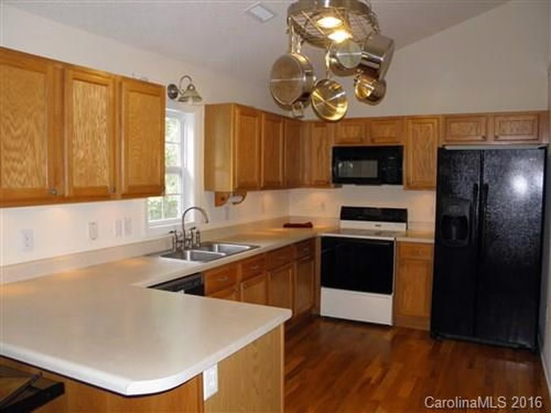 Property image 4 at 5183 Landing View Drive, Granite Falls, NC 28630