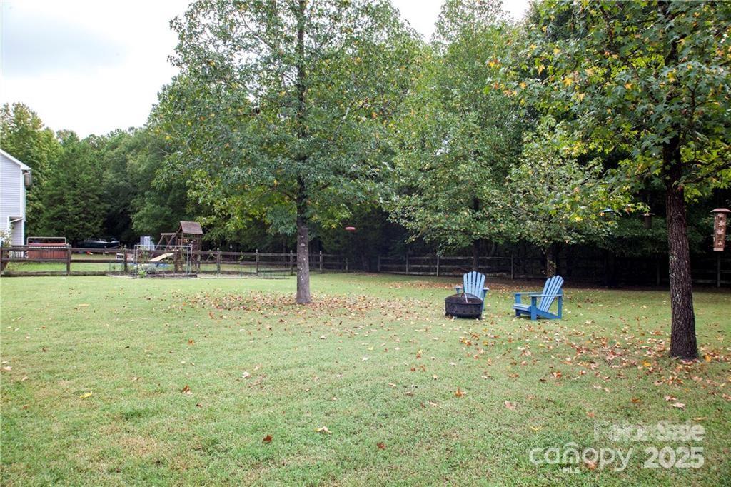 Property image 3 of 2307 Ivy Run Drive in Oak Grove, Indian Trail, NC 28079