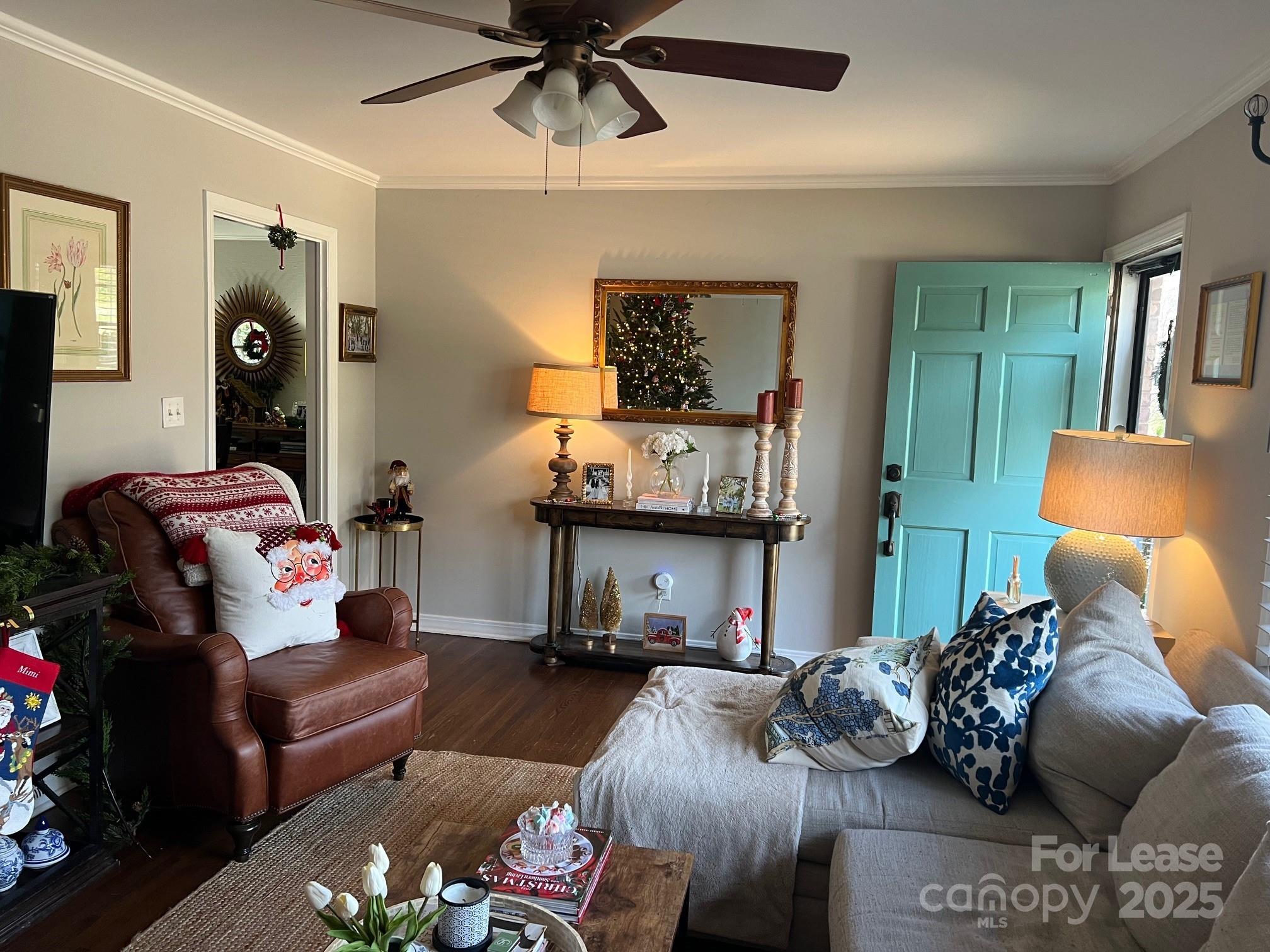 Property image 4 of 5531 Farmbrook Drive in Montclaire, Charlotte, NC 28210