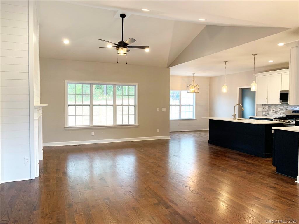 Property image 5 of 1249 Kensington Circle in Nottingham Estates, Newton, NC 28658