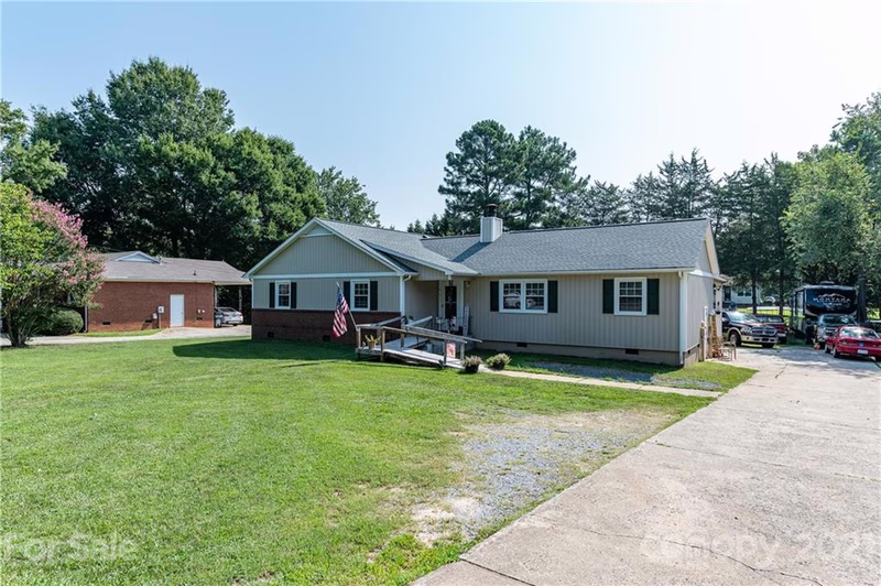Property image 3 at 2428 Union Road, Gastonia, NC 28054