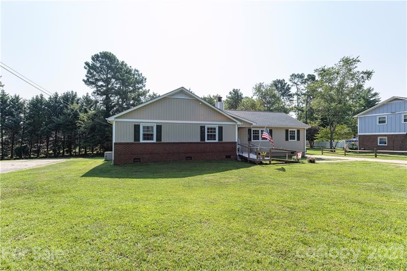 Property image 4 at 2428 Union Road, Gastonia, NC 28054