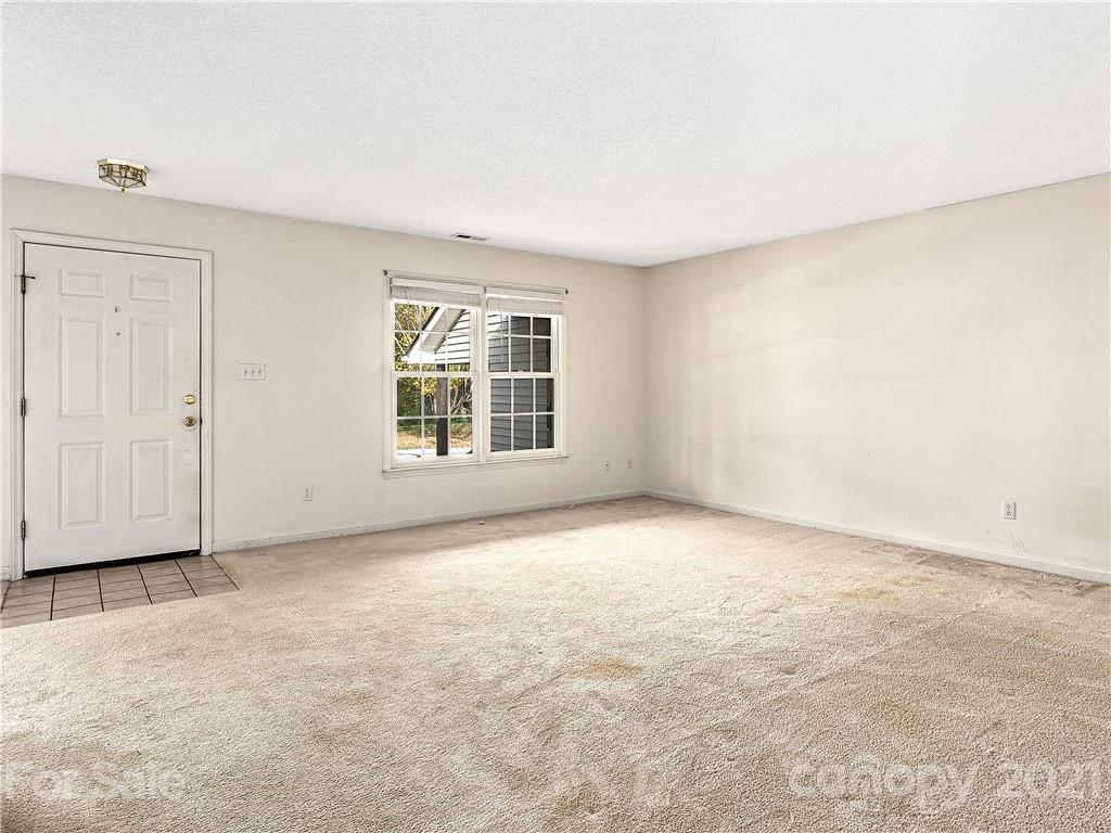 Property image 4 of 412 Pocono Court in The Hills at Averys Creek, Arden, NC 28704