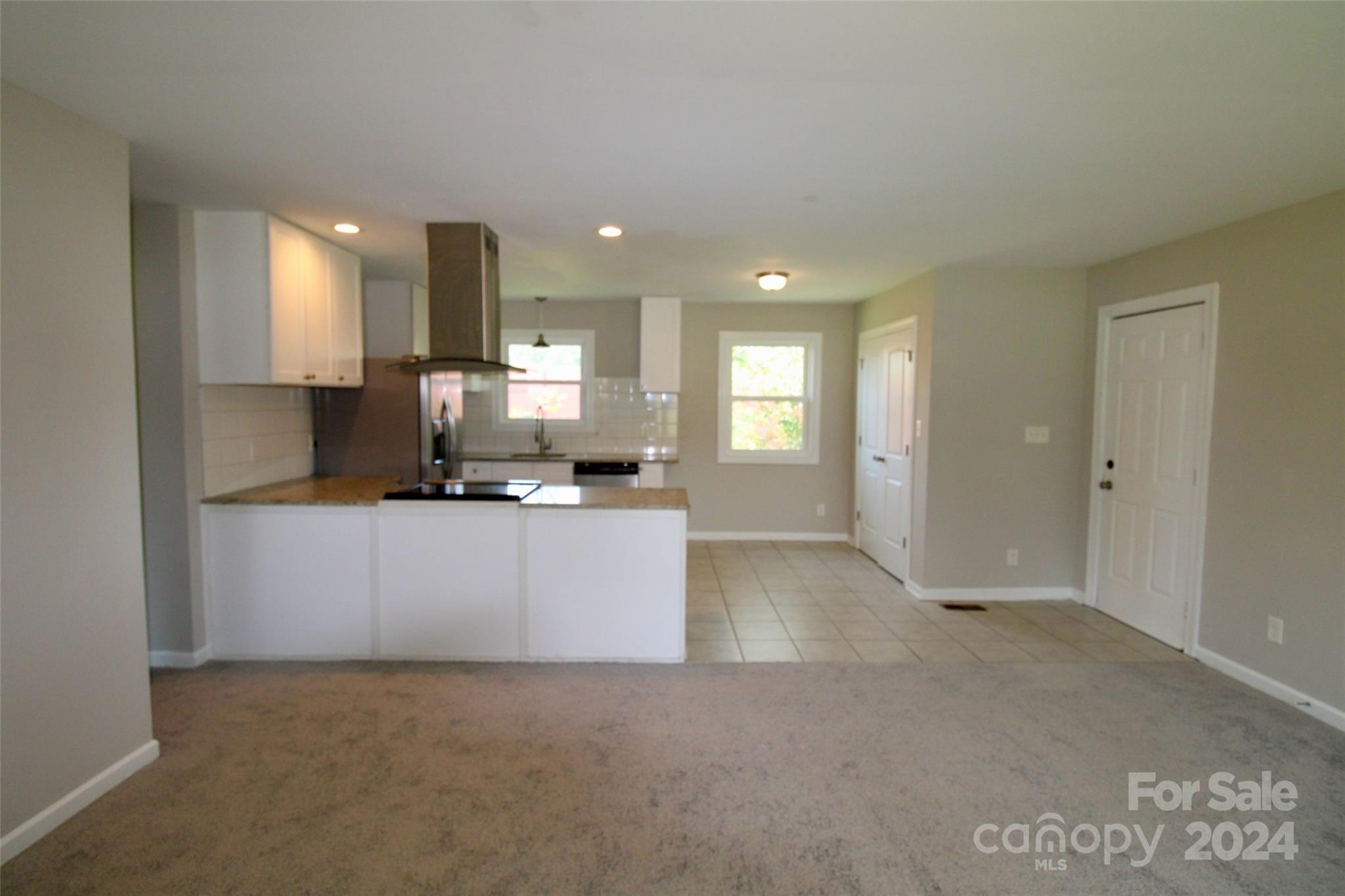 Property image 5 of 1619 Whisnant Street in Greenville, Charlotte, NC 28206