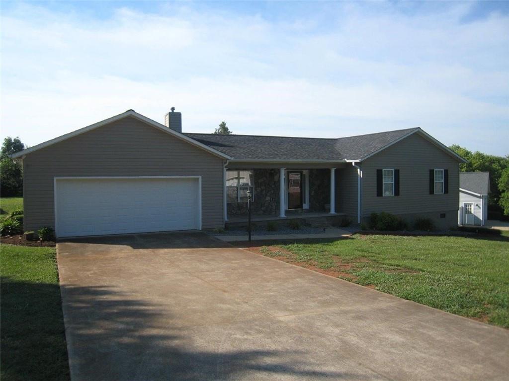 Property image 2 of 3704 Serenity Drive in Melrose Place, Hickory, NC 28602