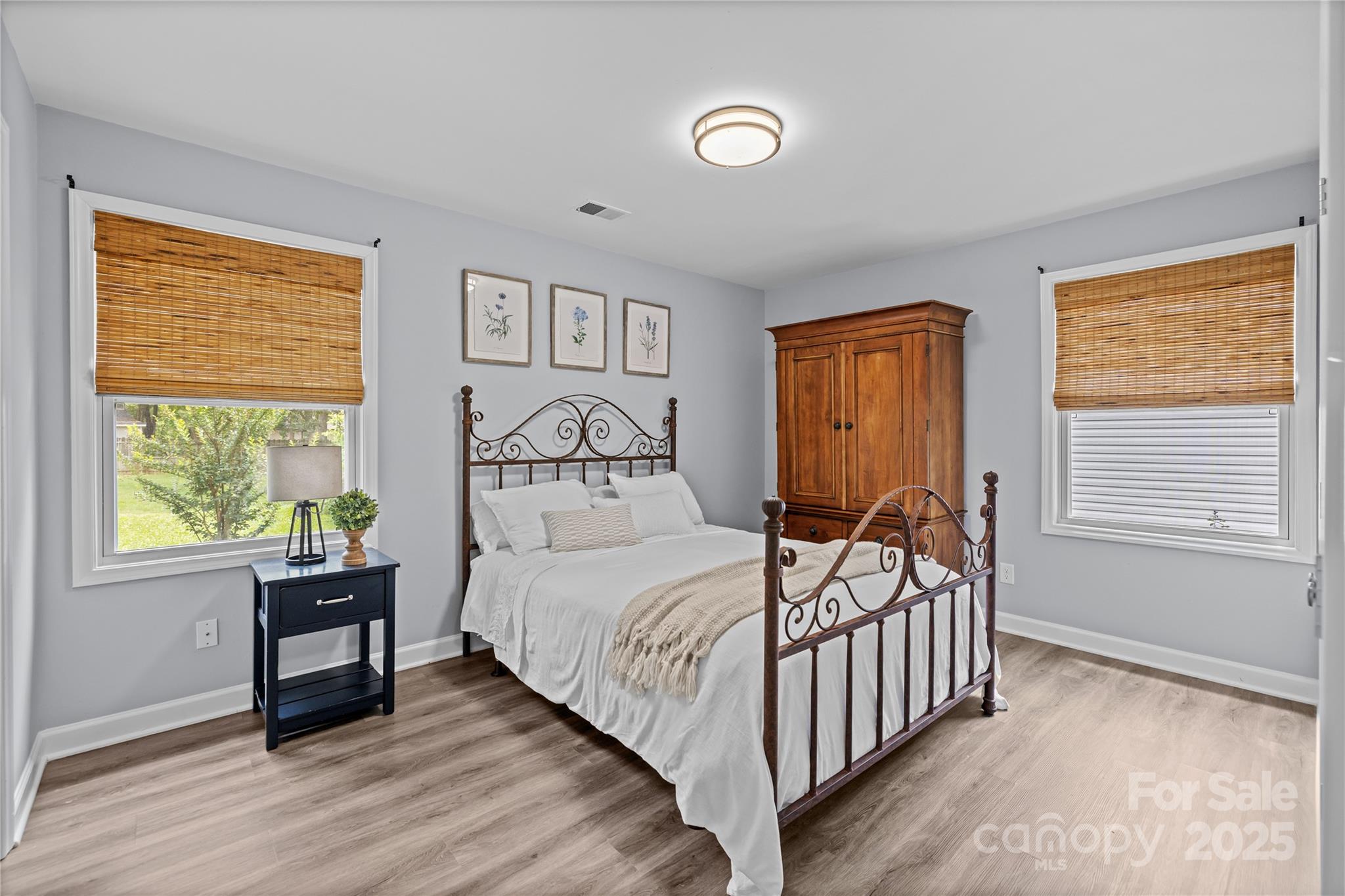 Property image 5 of 6406 Old Meadow Road in Timber Creek, Charlotte, NC 28227