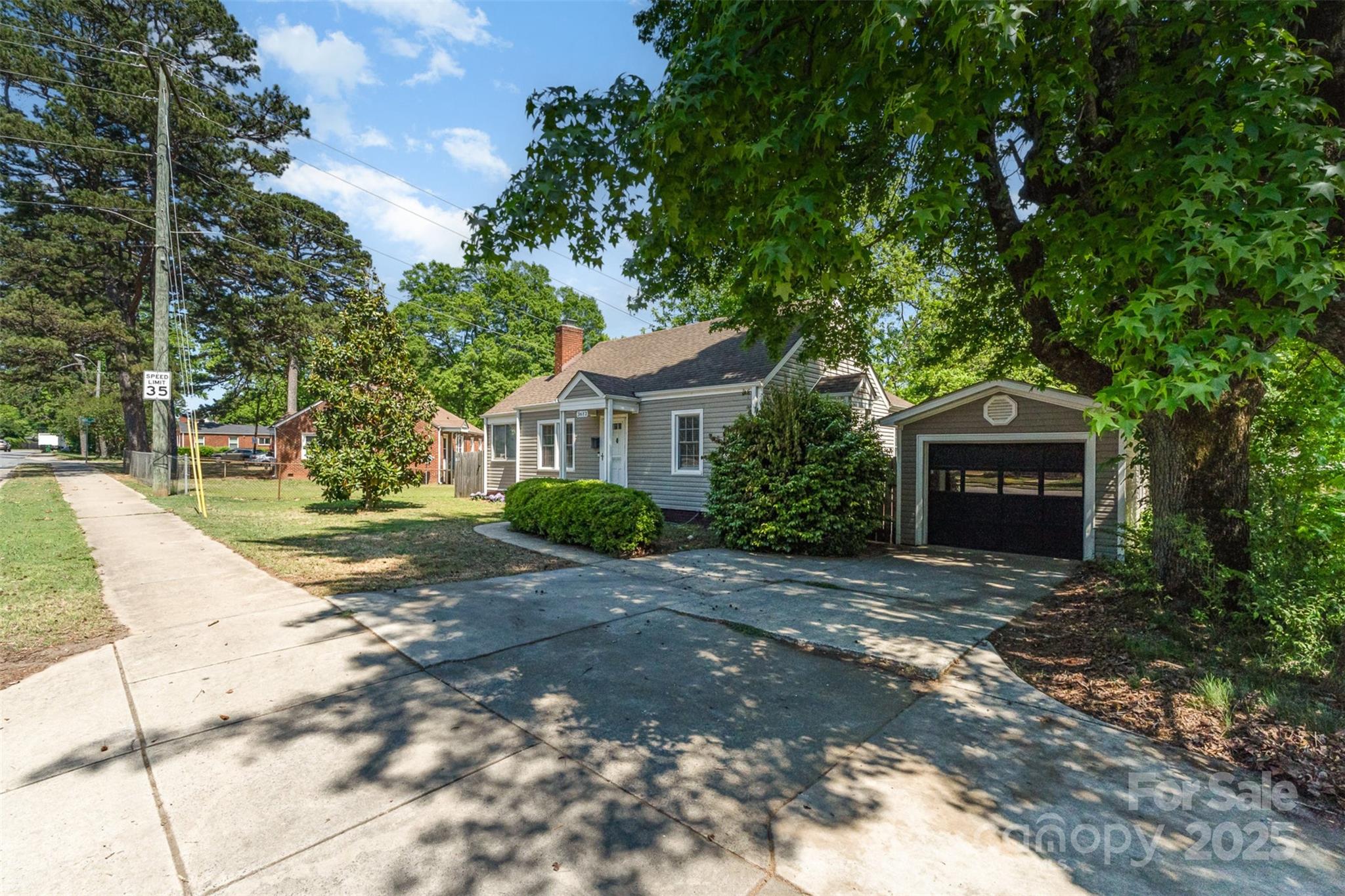 Property image 4 of 3612 The Plaza in Plaza Acres, Charlotte, NC 28205