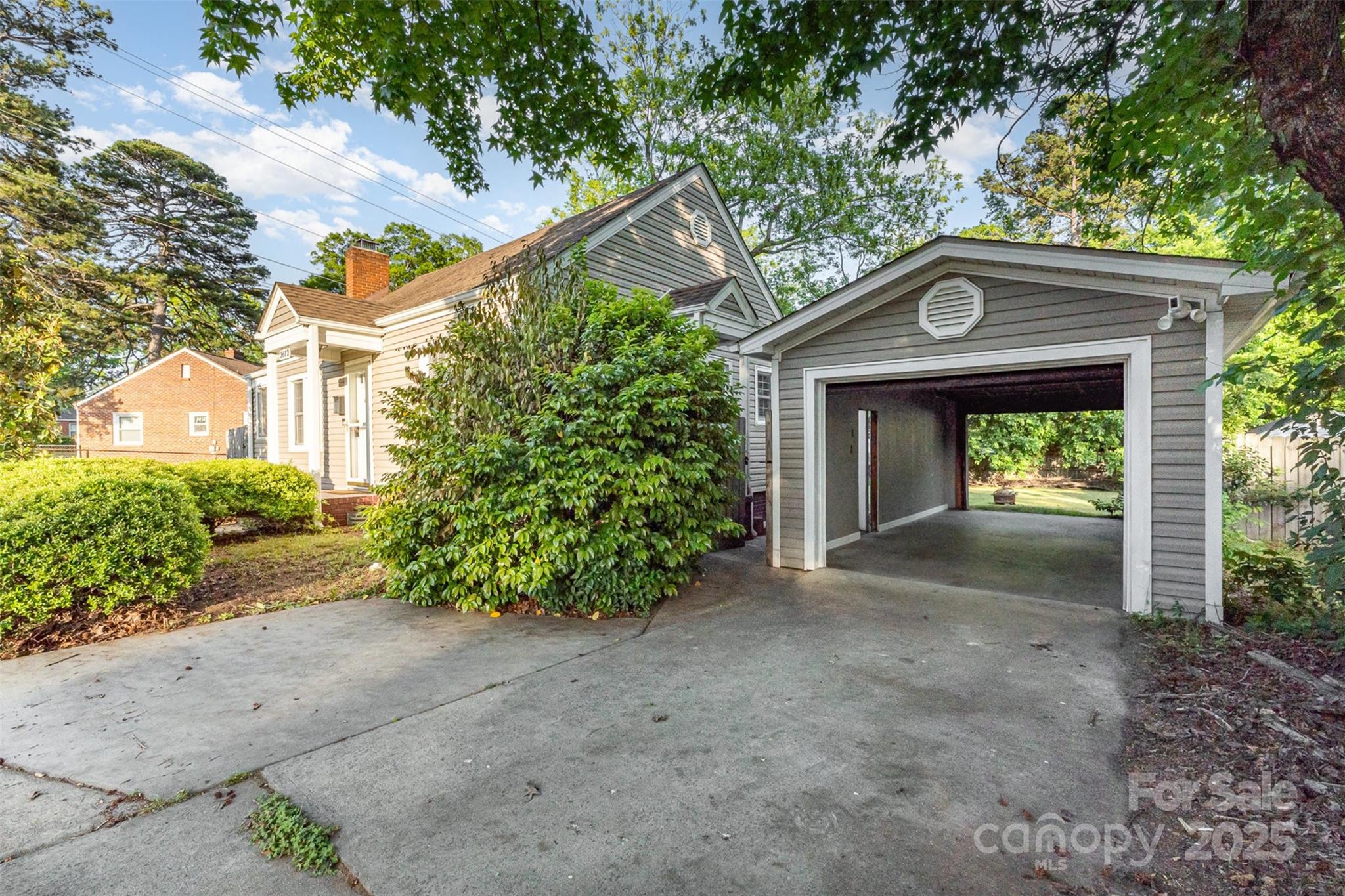 Property image 5 of 3612 The Plaza in Plaza Acres, Charlotte, NC 28205