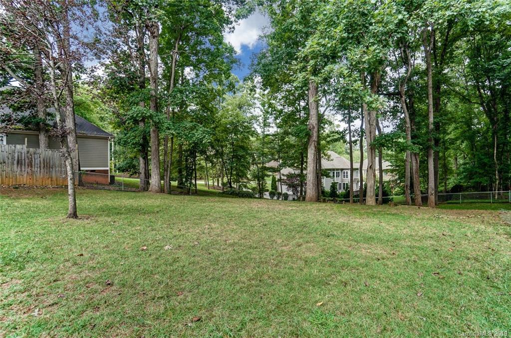 Property image 5 of 276 Mckendree Road in Brookridge Shores, Mooresville, NC 28117