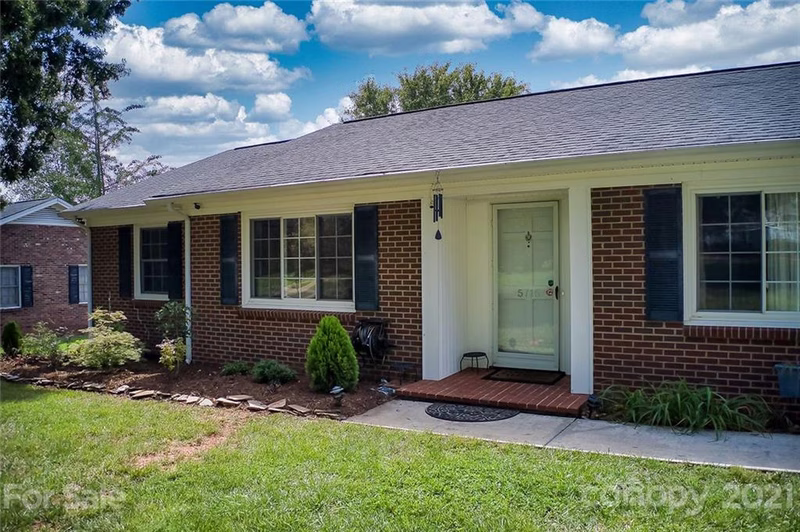 Property image 5 at 5715 Sandhurst Road, Hickory, NC 28602