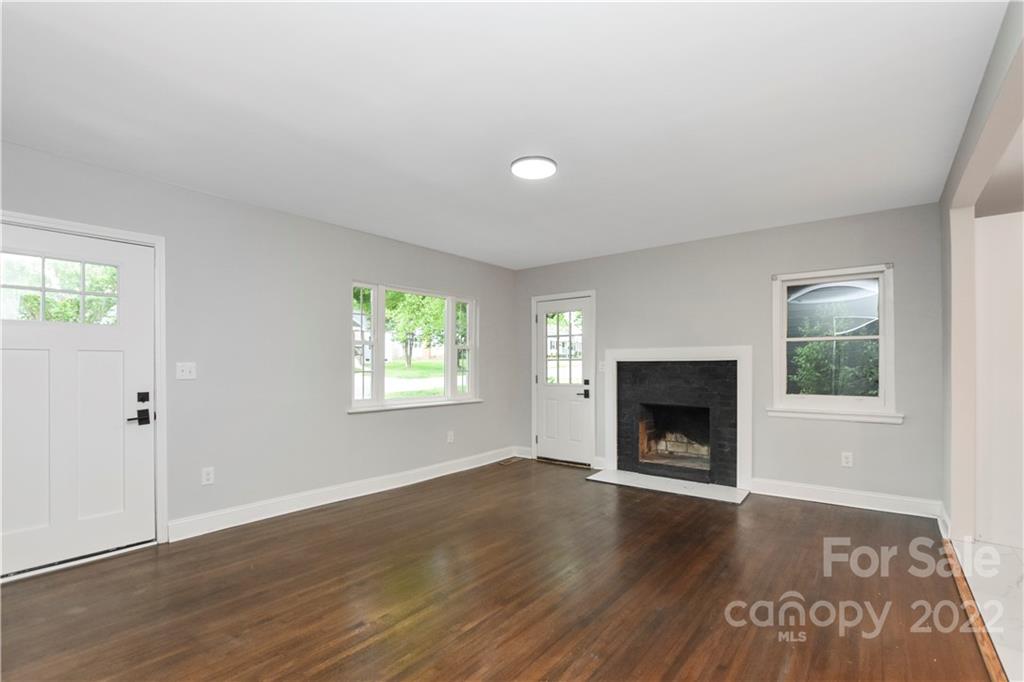 Property image 4 of 1129 Dade Street in Plaza Acres, Charlotte, NC 28205