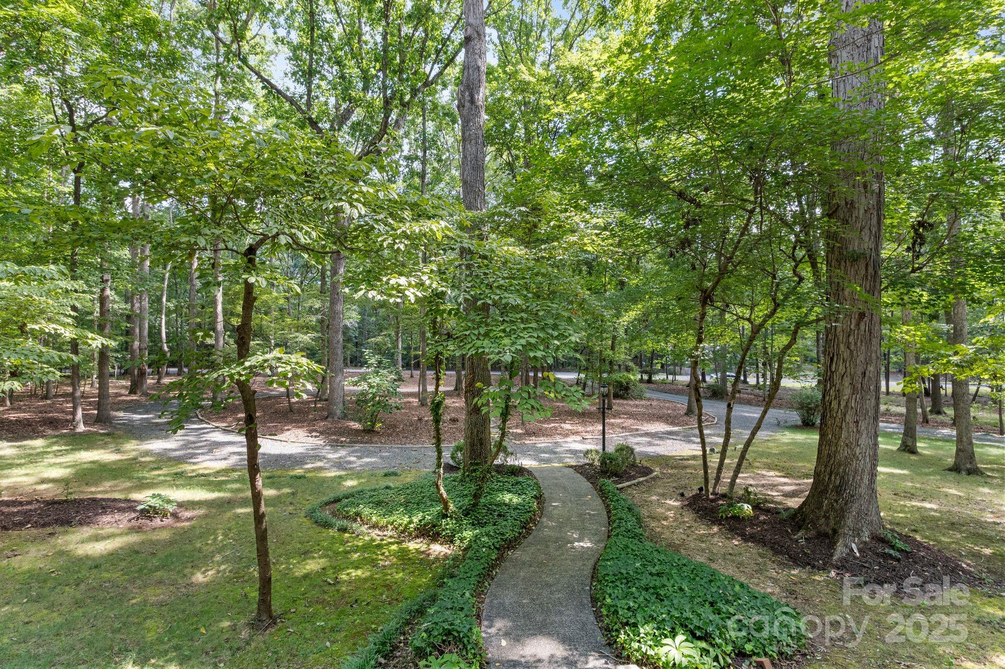Property image 2 of 110 Amanda Drive in Mandy Plantation, Matthews, NC 28104