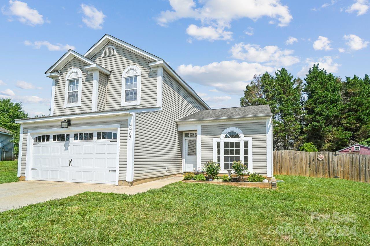 Property image 2 of 9907 Peppermint Lane in Turtle Rock, Charlotte, NC 28215