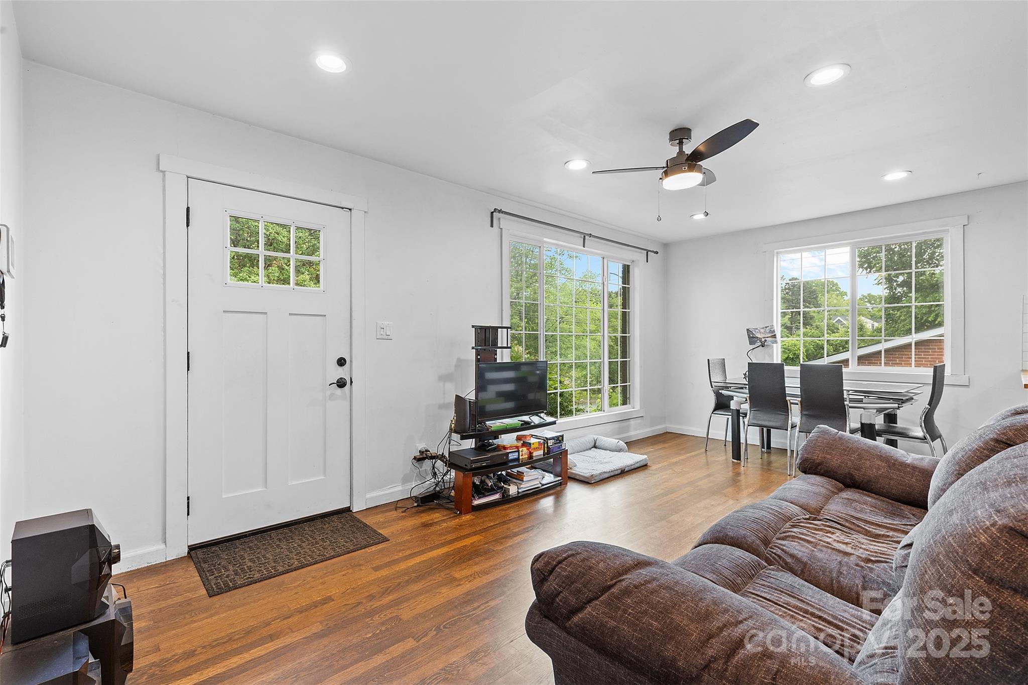 Property image 3 of 2536 Bancroft Street in Graham Heights, Charlotte, NC 28206