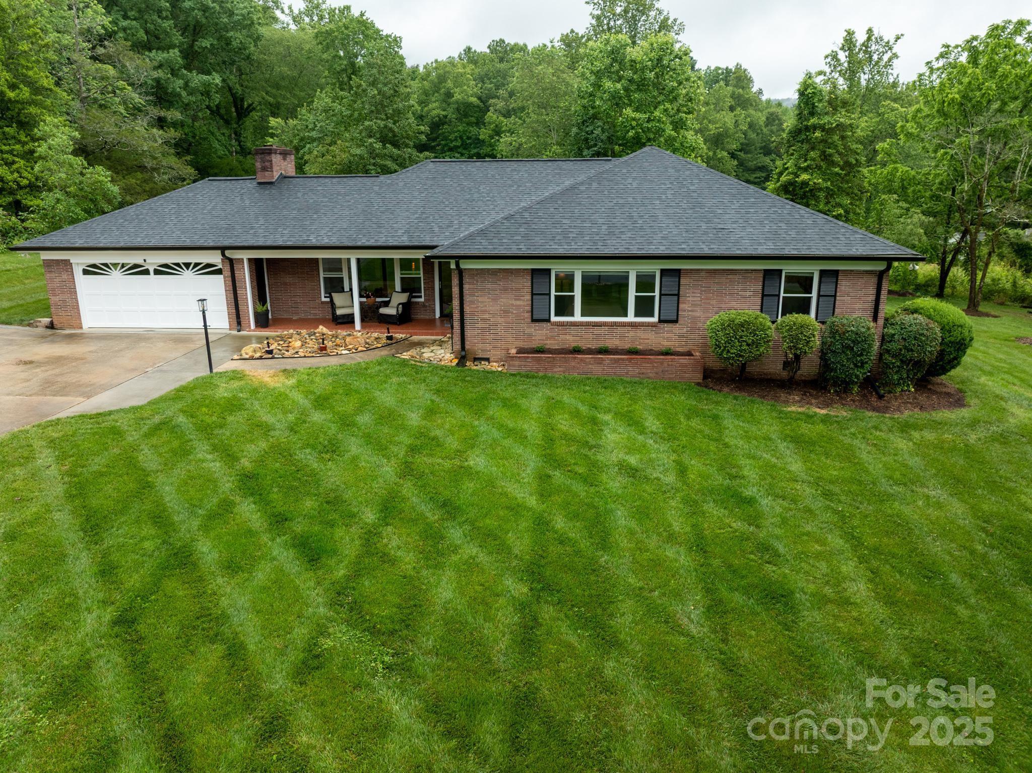 Property image 2 of 306 Tremont Park Circle in Tremont Park, Lenoir, NC 28645