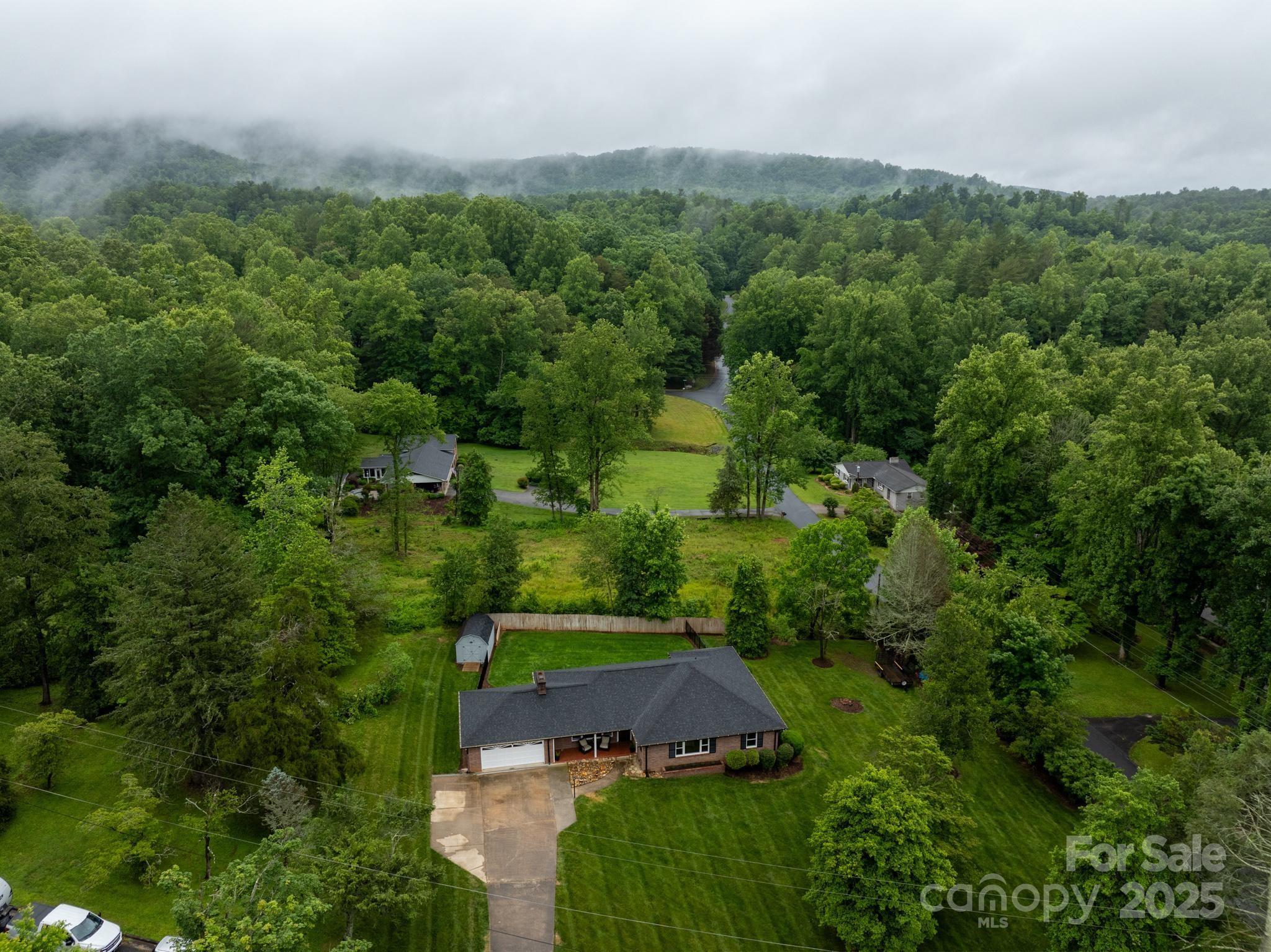 Property image 3 of 306 Tremont Park Circle in Tremont Park, Lenoir, NC 28645