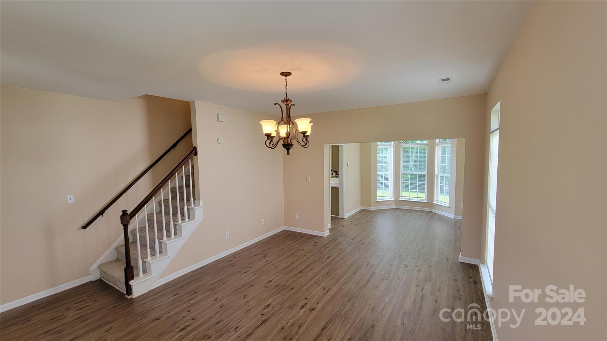 Property image 5 of 9529 Green Apple Drive in Turtle Rock, Charlotte, NC 28215