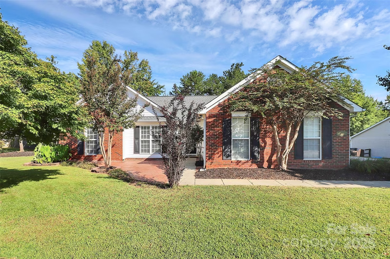 Oak Grove, Indian Trail Community
