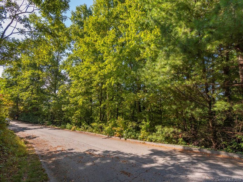 Property image 2 at 67 Mimosa Way, Hendersonville, NC 28739