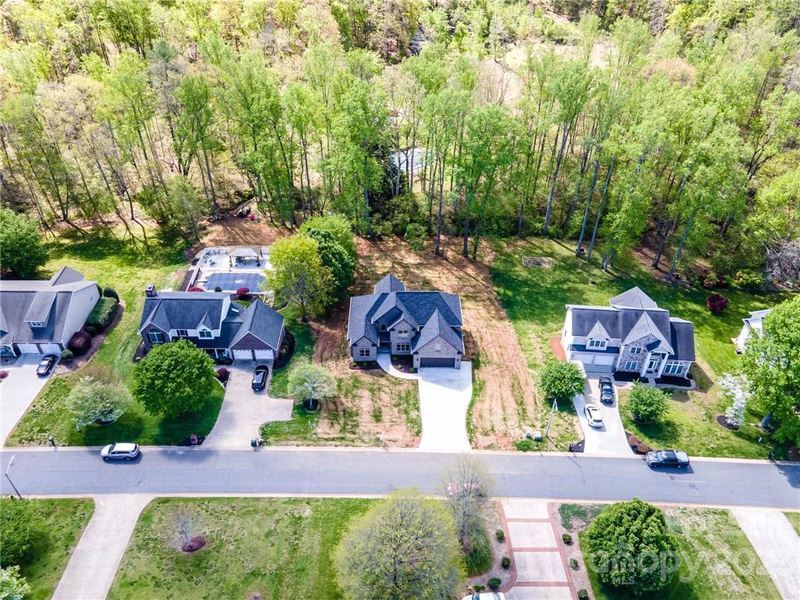 Property image 3 at 2676 Touchstone Circle, Newton, NC 28658
