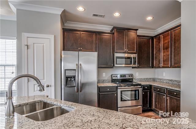 Property image 3 of 365 Halton Crossing Drive in Settlers Landing, Concord, NC 28027