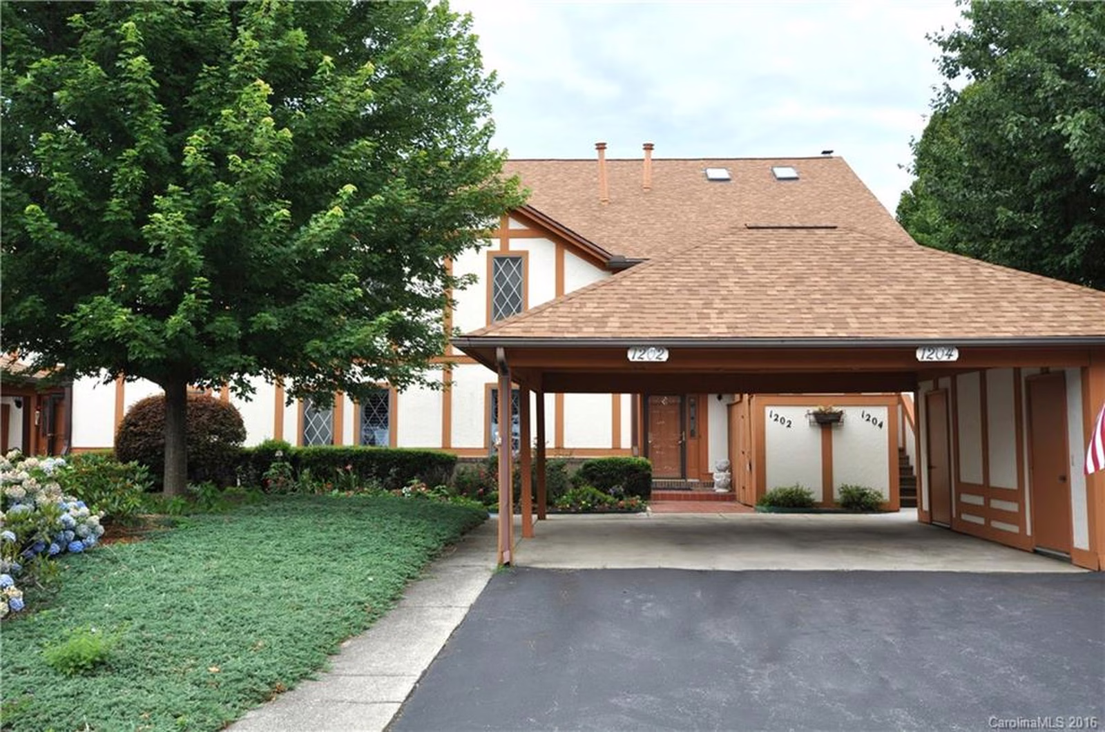 Property image 1 at 1202 Fleetwood Plaza, Hendersonville, NC 28739