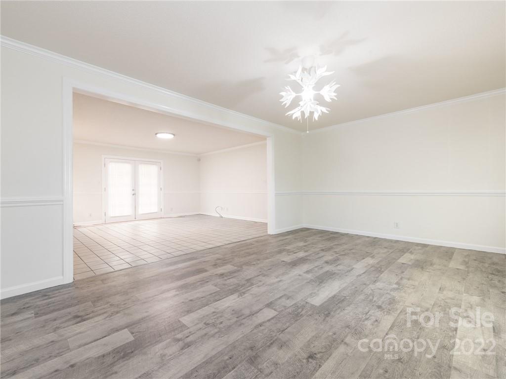 Property image 5 of 2614 Fairgreen Drive in Southgate, Gastonia, NC 28056