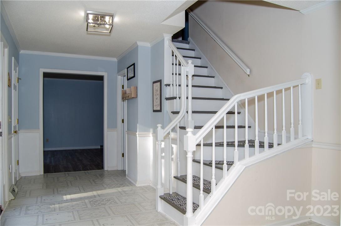 Property image 5 of 136 Wellington Drive in Country Club Hills, Salisbury, NC 28144
