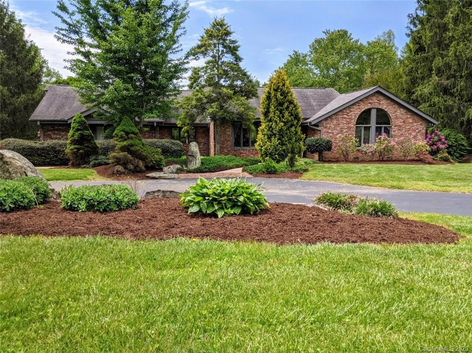 Property image 1 at 2000 Plum Tree Lane, Hendersonville, NC 28739