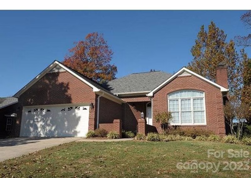114 Prestwick Court